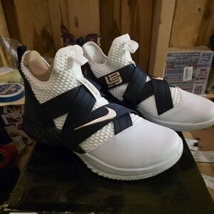 LeBron Soldier Men's Nike
